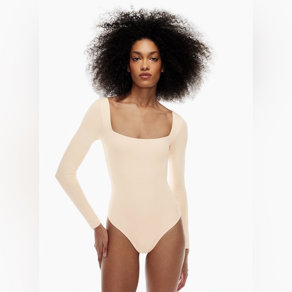 Aritzia Babaton Contour Squareneck Longsleeve Bodysuit Size XL